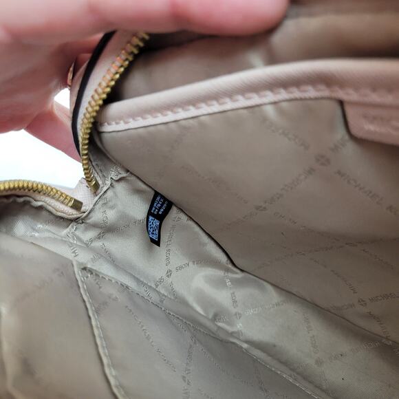 Michael Kors small jet set pink saffiano leather gold chain crossbody bag purse - Picture 15 of 15